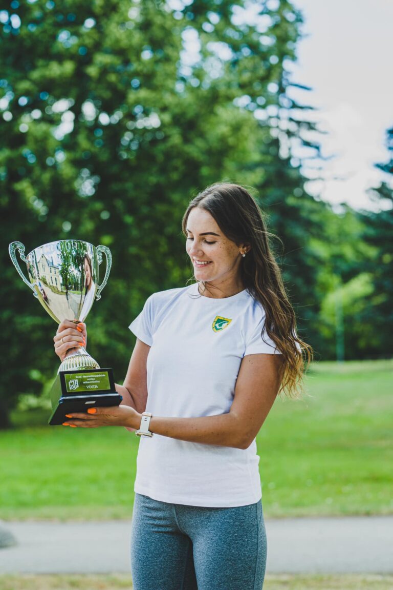 HOOP KOOLISPORDILE | Rikastele tehakse maksukingitus laste ja spordi arvelt.